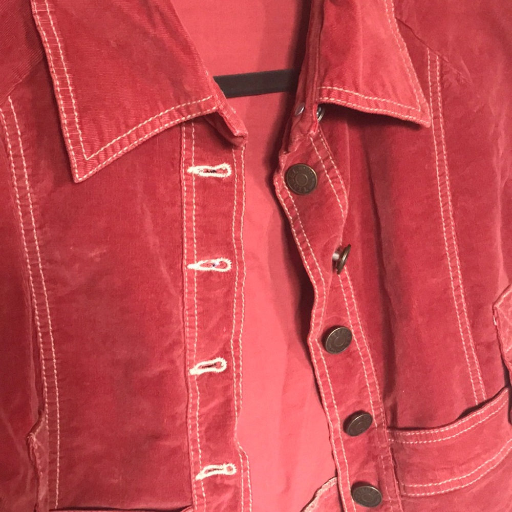 Red statement jacket - Picture 2 of 3